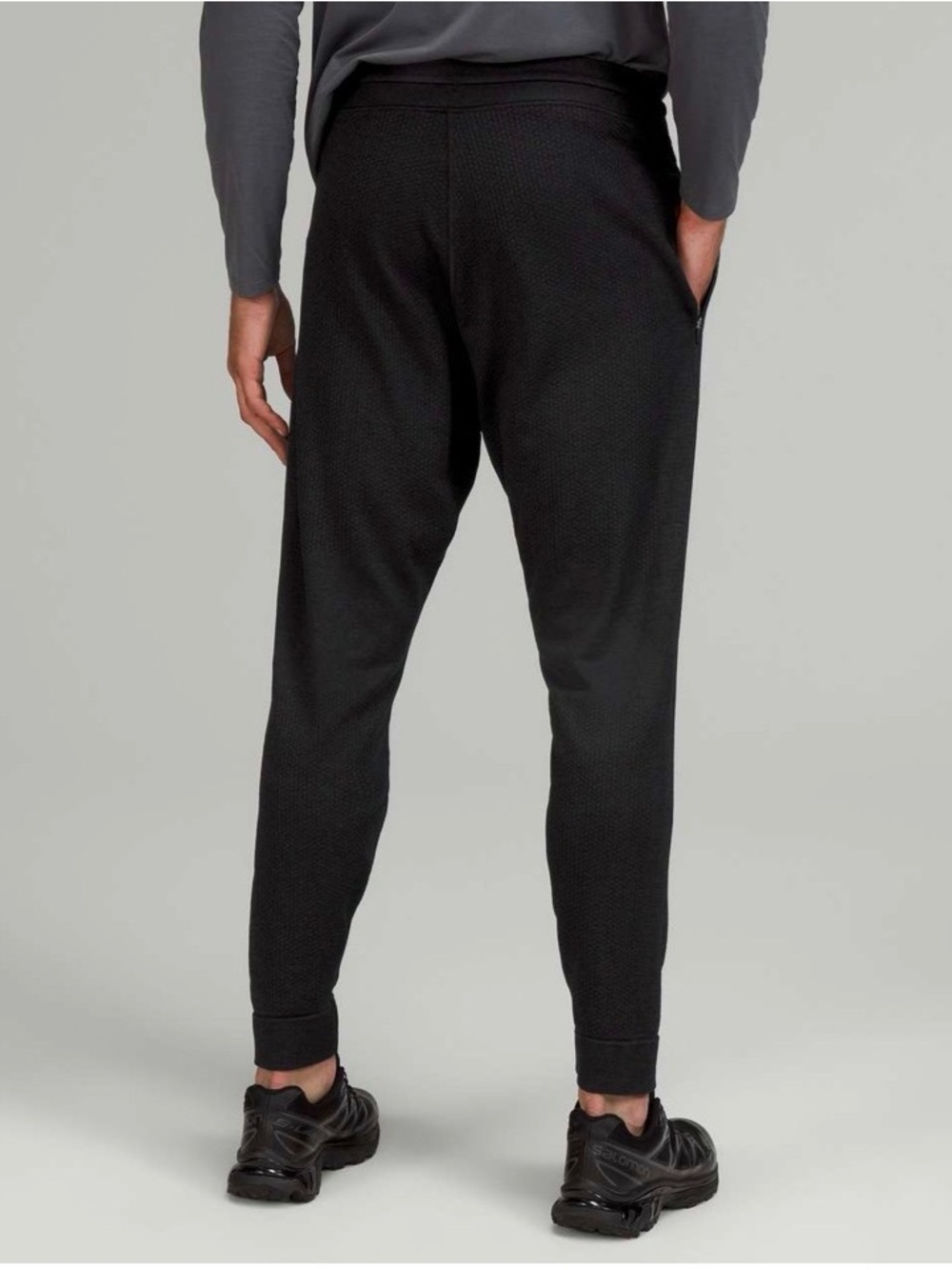 lululemon Mens Black Engineered Warmth Joggers - Picture 2 of 8